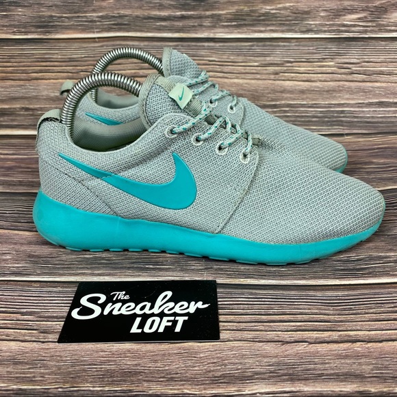 nike roshe size 8